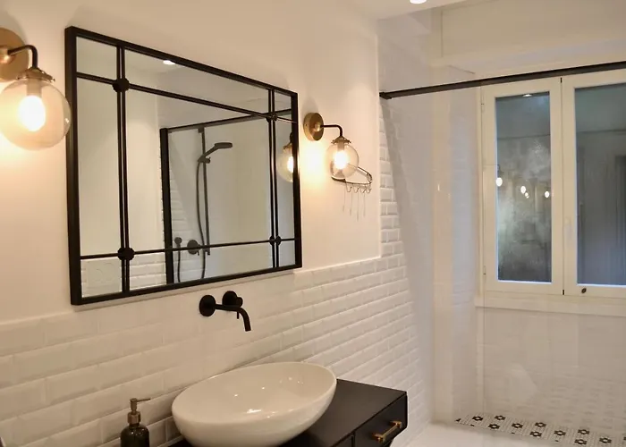 Cosy Riviera Wi-fi, Ac, Terrace 3 Bdr Apartamento *