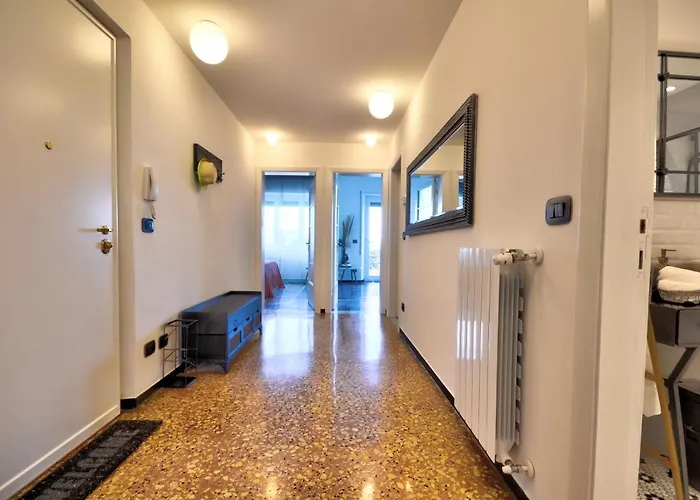 Cosy Riviera Wi-fi, Ac, Terrace 3 Bdr
